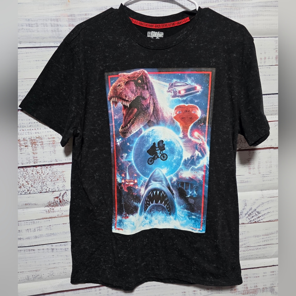 Welcome To Etraordinary - Universal Studios Black Graphic Shirt